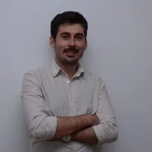 Psk. Emre Süngüoğlu — Psikoloji. Portre fotoğrafı.