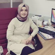 Uzm. Dr. Duygu Murat — Çocuk ve Ergen Psikiyatrisi, İstanbul. Portre fotoğrafı.