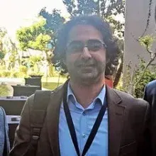 Doç. Dr. Mustafa Sami Demirsoy — Serdivan, Sakarya. Portre fotoğrafı.