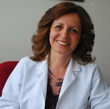 Dr. Demet Erdoğan — İstanbul. Portre fotoğrafı.