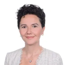 Prof. Dr. Müge Aksu — Ortodonti, Çankaya, Ankara. Portre fotoğrafı.