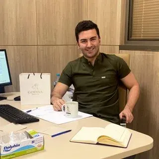 Op. Dr. Mehmet Akkurt — Plastik Rekonstrüktif Ve Estetik Cerrahi, Sarıyer, İstanbul. Portre fotoğrafı.