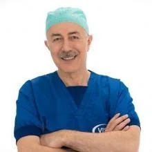 Op. Dr. Hacı Ahmet Baş — Göz Hastalıkları, İstanbul. Portre fotoğrafı.