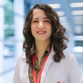 Op. Dr. Dilek Tuğçe Kazancık Çakar — Plastik Rekonstrüktif Ve Estetik Cerrahi, Kayseri. Portre fotoğrafı.
