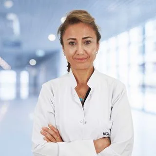 Uzm. Dr. Duygu Eraslan — Çocuk Sağlığı Ve Hastalıkları. Portre fotoğrafı.