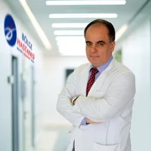 Doç. Dr. Mehmet Bostan — Kardiyoloji, Pendik, İstanbul. Portre fotoğrafı.