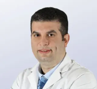 Op. Dr. Cem Kezer profilinde yer alan galeri fotoğrafı.