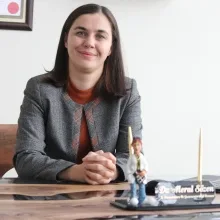 Uzm. Dr. Meral Sözen — Ankara. Portre fotoğrafı.