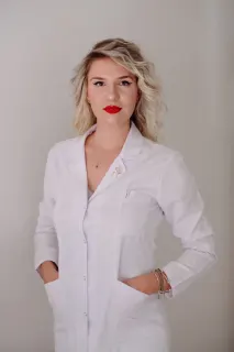 Op. Dr. Yulia Özcömert profilinde yer alan galeri fotoğrafı.