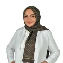 Op. Dr. Merve Işık — Kadın Hastalıkları Ve Doğum, Osmangazi, Bursa. Portre fotoğrafı.