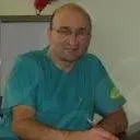 Uzm. Dr. Adnan Noyan — Anesteziyoloji Ve Reanimasyon, İstanbul. Portre fotoğrafı.