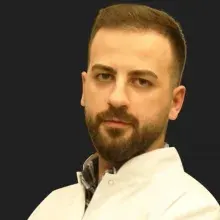 Dyt. Yusuf Gül — Diyetisyen. Portre fotoğrafı.