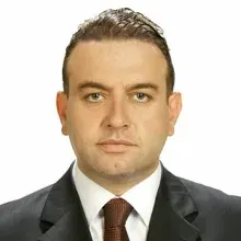 Op. Dr. Mustafa G. Saygın — Kalp Ve Damar Cerrahisi, İstanbul. Portre fotoğrafı.