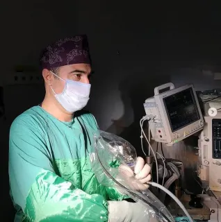 Op. Dr. Elşen Mehmetoğlu profilinde yer alan galeri fotoğrafı.