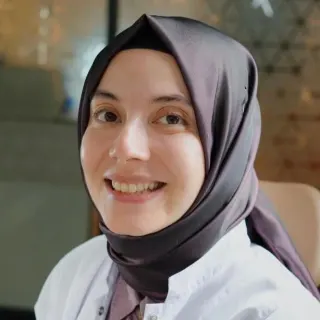 Dt. Kamile Balıkçı profilinde yer alan galeri fotoğrafı.