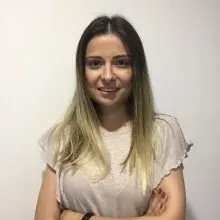 Kl. Psk. İzlem Seçil Sarı — Psikoloji. Portre fotoğrafı.
