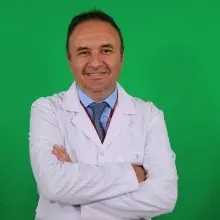 Prof. Dr. Erkan Çakır — Beşiktaş, İstanbul. Portre fotoğrafı.