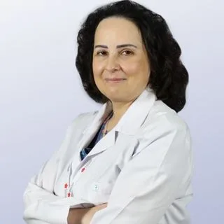 Op. Dr. Şirin Ceylan — Kadın Hastalıkları Ve Doğum, Bağcılar, İstanbul. Portre fotoğrafı.