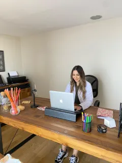 Dyt. Simay Yağcı Önen profilinde yer alan galeri fotoğrafı.