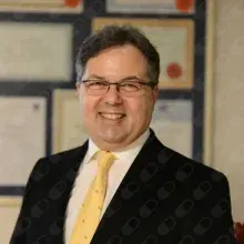 Prof. Dr. Cemal Aygıt — Şişli, İstanbul. Portre fotoğrafı.