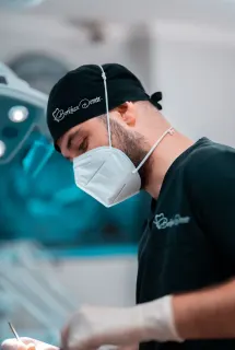 Dt. Berkhan Demir profilinde yer alan galeri fotoğrafı.