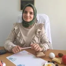 Dyt. Ayşegül Çetinkaya — Diyetisyen, Serdivan, Sakarya. Portre fotoğrafı.