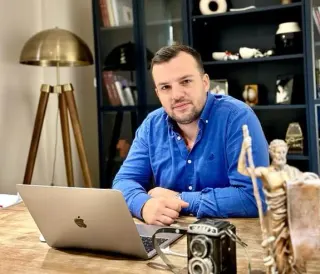 Op. Dr. Ali Oğuz Demir profilinde yer alan galeri fotoğrafı.