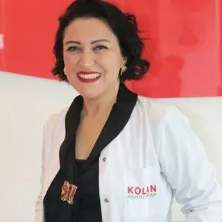 Dr. Öğr. Üyesi Nurçin Türkeli — Göğüs Hastalıkları, Beylikdüzü, İstanbul. Portre fotoğrafı.