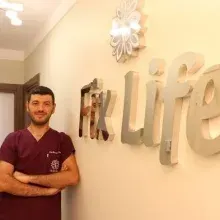 Fzt. Hasan Köse — Fizyoterapi Ve Rehabilitasyon, İstanbul. Portre fotoğrafı.