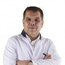 Uzm. Dr. Salih Özcan — Çocuk Sağlığı Ve Hastalıkları, Denizli. Portre fotoğrafı.