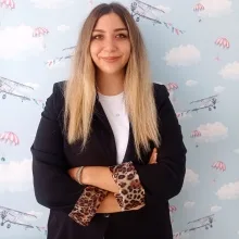 Kl. Psk. Şeyma Aykut — Psikoloji, İstanbul. Portre fotoğrafı.