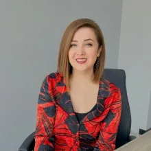 Op. Dr. Fatma Ceylan İlhan — Kadın Hastalıkları Ve Doğum, Ankara. Portre fotoğrafı.