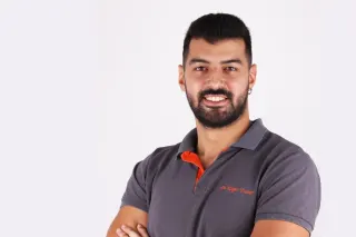 Dt. Uygar Tuncer profilinde yer alan galeri fotoğrafı.