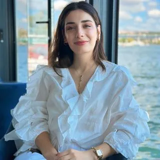 Psk. Gülşilan Belet — Psikoloji. Portre fotoğrafı.