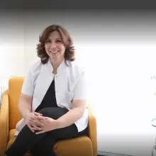 Op. Dr. Pınar Temir — Kadın Hastalıkları Ve Doğum, Aydın. Portre fotoğrafı.