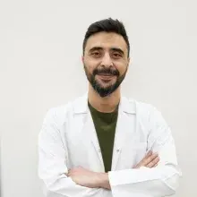 Op. Dr. Kadir Yıldırım — Beyin Ve Sinir Cerrahisi, Mezitli, Mersin. Portre fotoğrafı.