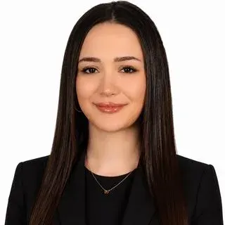 Psk. Rabia Çınar — Psikoloji, Niğde. Portre fotoğrafı.