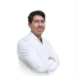 Op. Dr. Oğuzcan Eskalen — Göz Hastalıkları, Keçiören, Ankara. Portre fotoğrafı.