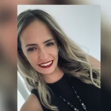 Psk. Dr. Yağmur Melis Sözer — Psikoloji. Portre fotoğrafı.