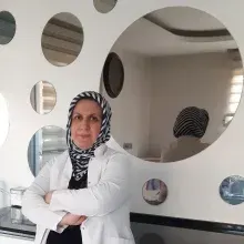 Dt. Merve Bilal Tutlu — Diş Hekimi, Kahramanmaraş. Portre fotoğrafı.