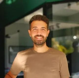 Uzm. Dt. Arda Alanlı profilinde yer alan galeri fotoğrafı.