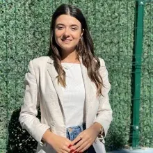 Psk. Dan. Melike Melek Alkan — Psikolojik Danışma ve Rehberlik, Konya. Portre fotoğrafı.