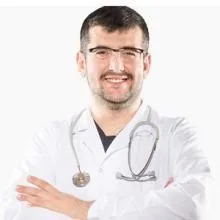 Dr. İsa Melih Yıldıran — Acil Tıp, Denizli. Portre fotoğrafı.