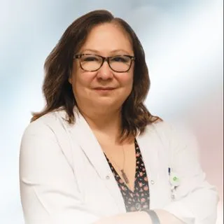Uzm. Dr. Gülay Oğuz — Dermatoloji, Pendik, İstanbul. Portre fotoğrafı.