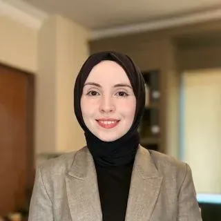 Psk. Dan. Beyza Çam — Psikolojik Danışma ve Rehberlik. Portre fotoğrafı.