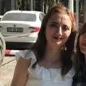 Dt. Elif Yerli — Diş Hekimi, Artvin. Portre fotoğrafı.