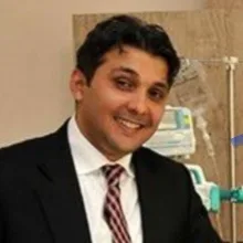 Prof. Dr. Tuğrul Çakır — Genel Cerrahi, Muratpaşa, Antalya. Portre fotoğrafı.