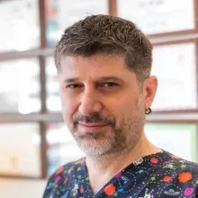 Doç. Dr. Can Ergin — Dermatoloji, Ankara. Portre fotoğrafı.