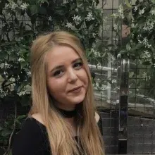 Psk. Öyküm Zeynep Çağıltay — Psikoloji, Çankaya, Ankara. Portre fotoğrafı.