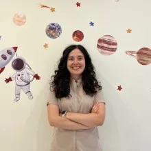 Uzm. Dt. Aylin Gültekin Kuru — Çocuk Diş Hekimliği (Pedodonti), Denizli. Portre fotoğrafı.